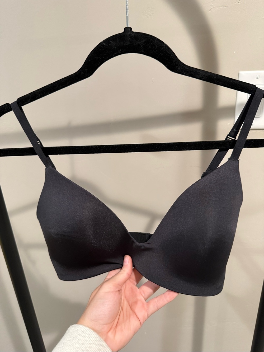 SKIMS Black T-Shirt Bra/Bralette